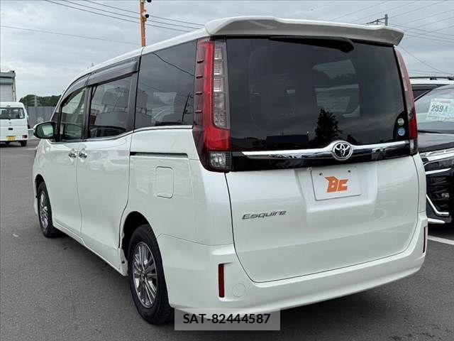 Toyota ESQUIRE 2017-04 7357664-10