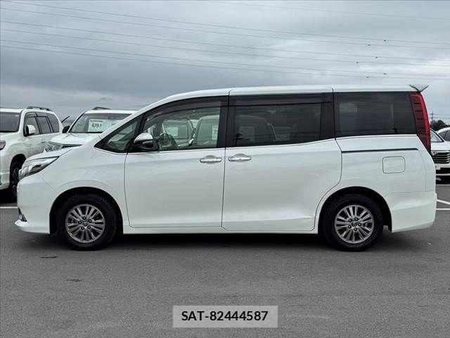 Toyota ESQUIRE 2017-04 7357664-13