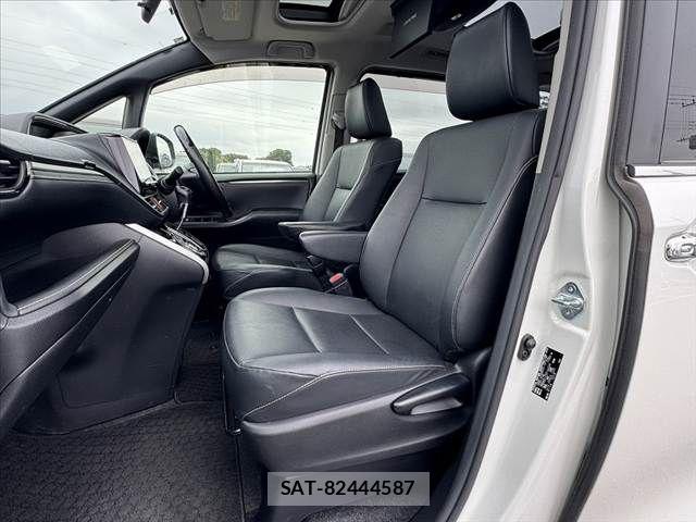 Toyota ESQUIRE 2017-04 7357664-16