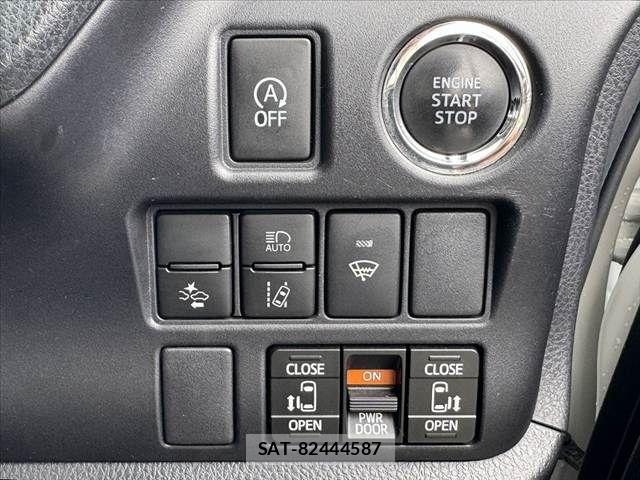 Toyota ESQUIRE 2017-04 7357664-23