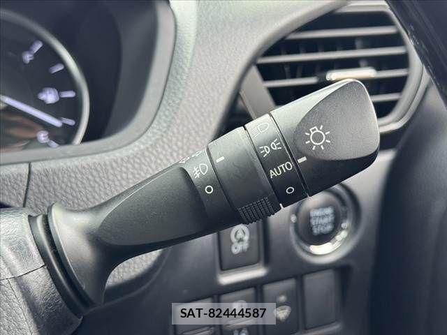 Toyota ESQUIRE 2017-04 7357664-26
