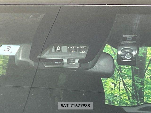 Toyota ESQUIRE 2018-03 7392077-6