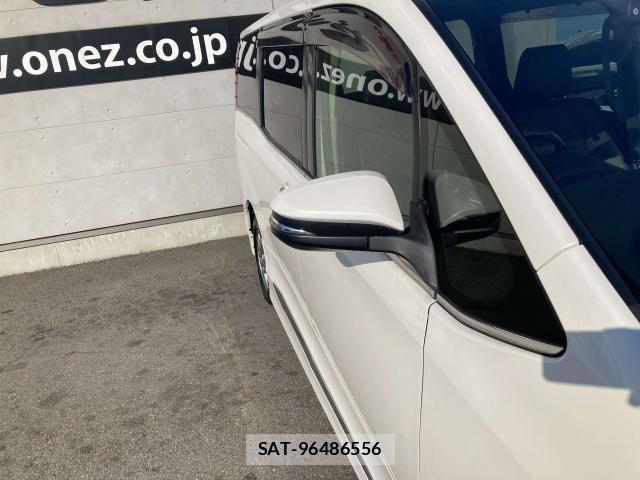 Toyota ESQUIRE 2015-05 7392079-14