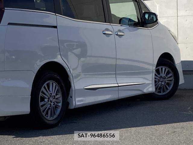 Toyota ESQUIRE 2015-05 7392079-17
