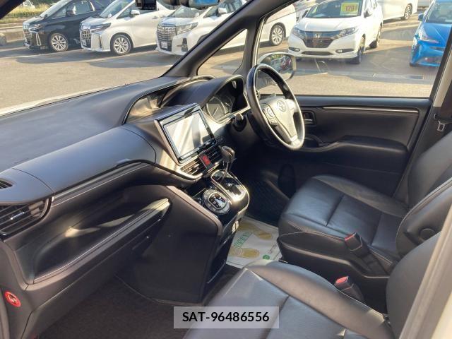Toyota ESQUIRE 2015-05 7392079-25