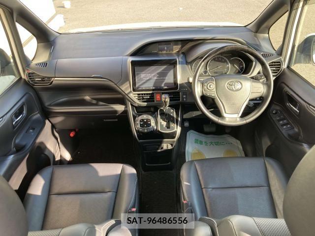 Toyota ESQUIRE 2015-05 7392079-2