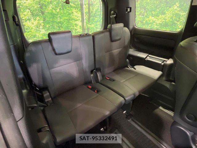 Toyota ESQUIRE 2018-10 7392075-9
