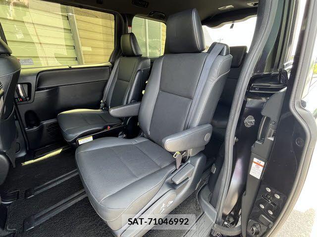 Toyota ESQUIRE 2021-07 7454144-9