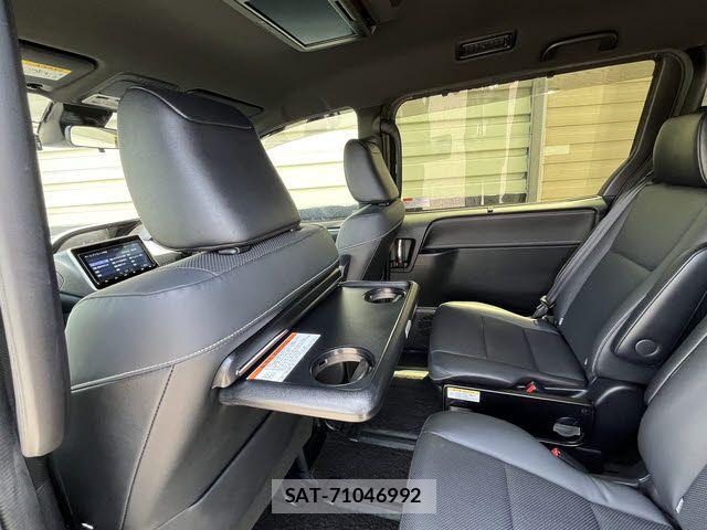 Toyota ESQUIRE 2021-07 7454144-12