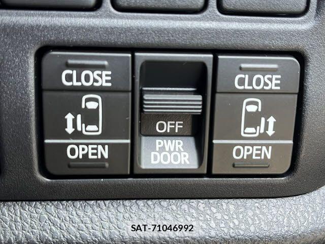 Toyota ESQUIRE 2021-07 7454144-16