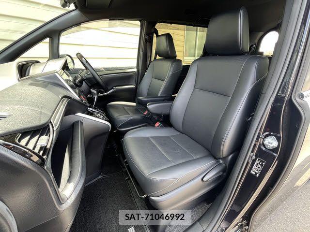 Toyota ESQUIRE 2021-07 7454144-18