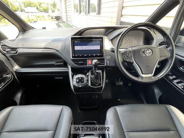 Toyota ESQUIRE 2021-07 7454144-1