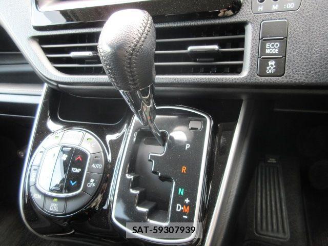 Toyota ESQUIRE 2015-10 7454152-19