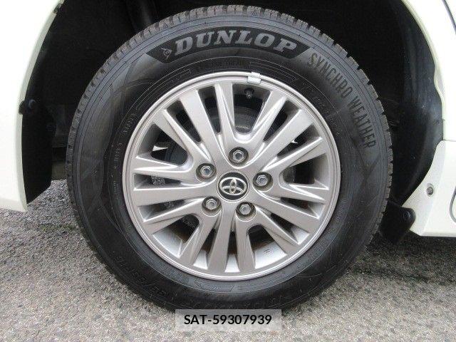 Toyota ESQUIRE 2015-10 7454152-28