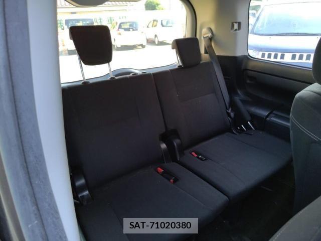 Toyota ESQUIRE 2016-05 7454143-22