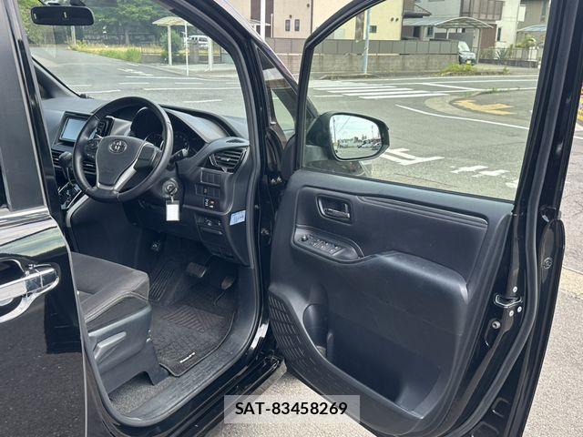 Toyota ESQUIRE 2015-06 7508611-27