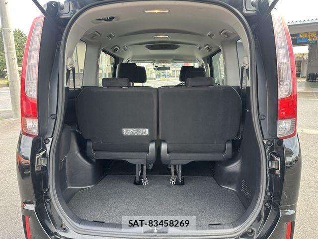 Toyota ESQUIRE 2015-06 7508611-7