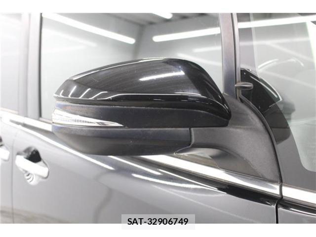 Toyota ESQUIRE 2017-08 7500469-9