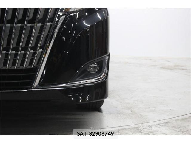 Toyota ESQUIRE 2017-08 7500469-15