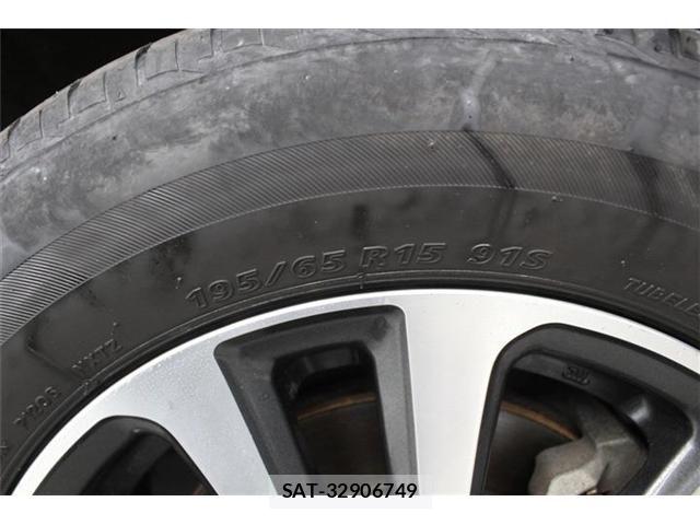 Toyota ESQUIRE 2017-08 7500469-21