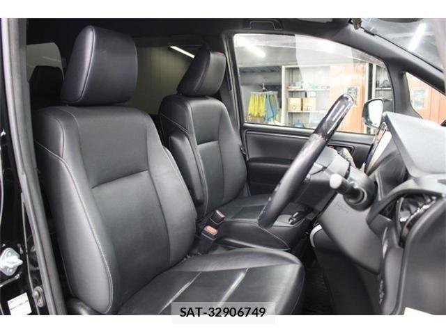 Toyota ESQUIRE 2017-08 7500469-26