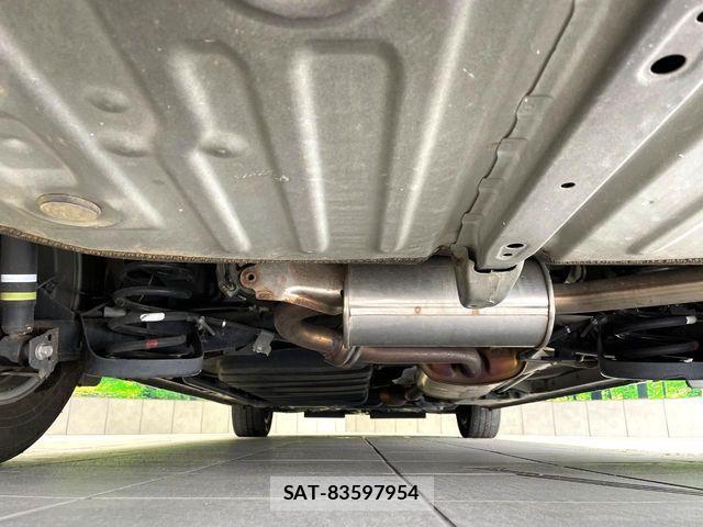 Toyota ESQUIRE 2019-03 7562078-19