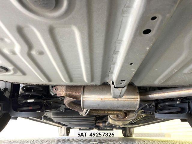 Toyota ESQUIRE 2019-06 7616410-19