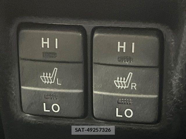 Toyota ESQUIRE 2019-06 7616410-6