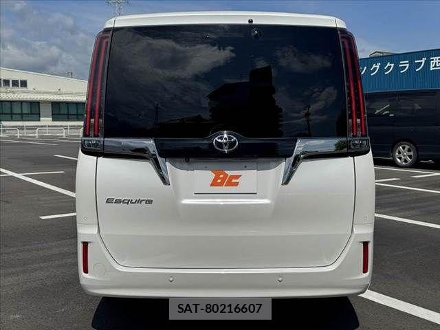 Toyota ESQUIRE 2021-11 7616411-13