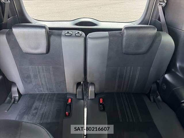 Toyota ESQUIRE 2021-11 7616411-19