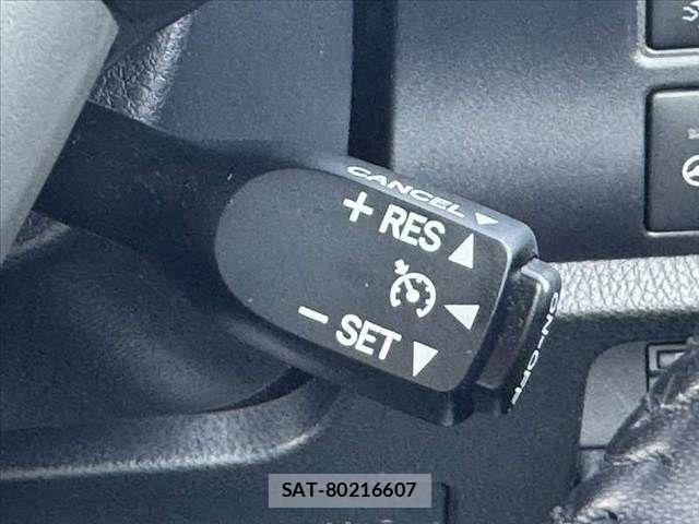 Toyota ESQUIRE 2021-11 7616411-6
