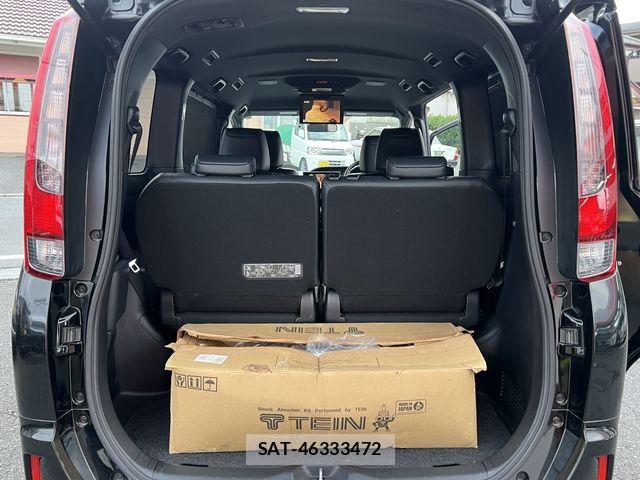 Toyota ESQUIRE 2016-01 7616420-17