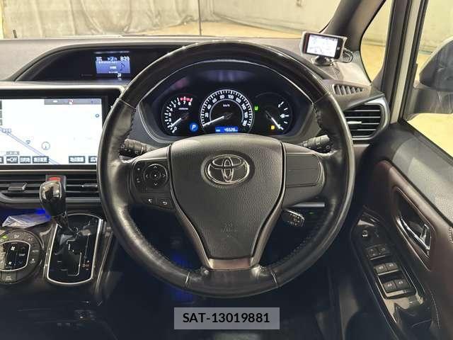 Toyota ESQUIRE 2018-06 7616412-9