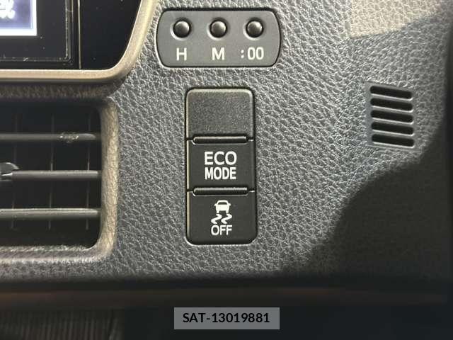 Toyota ESQUIRE 2018-06 7616412-15