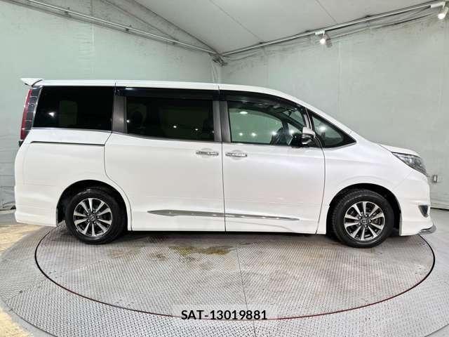 Toyota ESQUIRE 2018-06 7616412-3