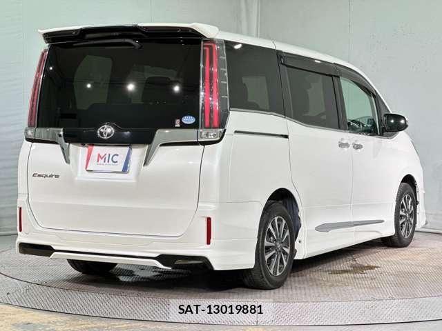 Toyota ESQUIRE 2018-06 7616412-4