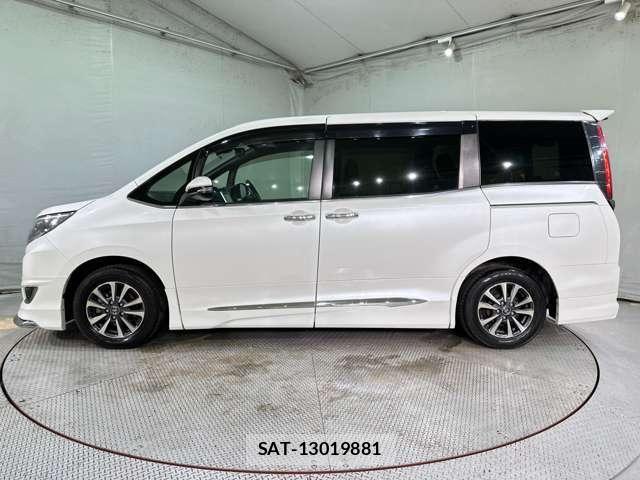 Toyota ESQUIRE 2018-06 7616412-7