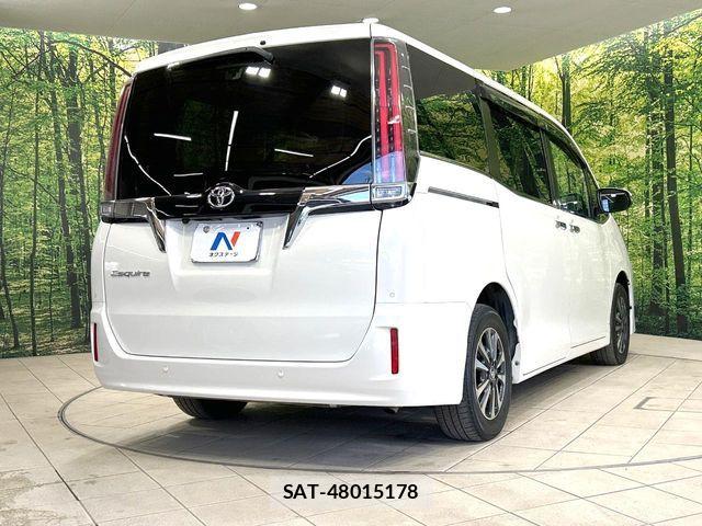 Toyota ESQUIRE 2019-11 7616413-17
