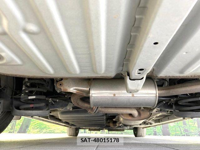 Toyota ESQUIRE 2019-11 7616413-19