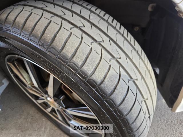 Toyota ESQUIRE 2014-12 7616421-17
