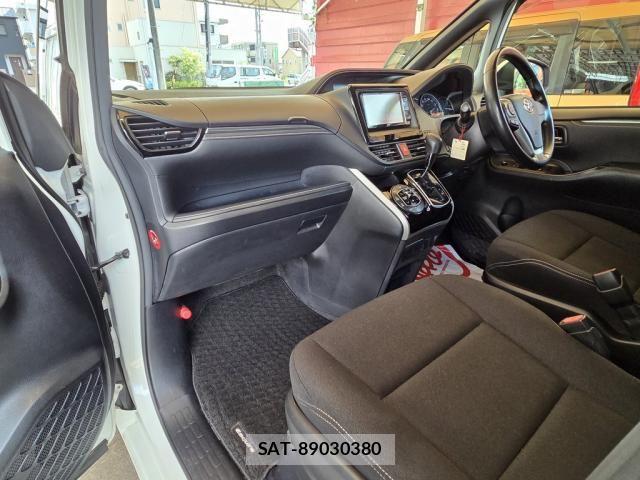 Toyota ESQUIRE 2014-12 7616421-23