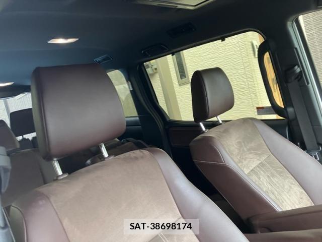 Toyota ESQUIRE 2017-07 7616422-13