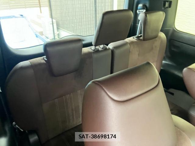 Toyota ESQUIRE 2017-07 7616422-14