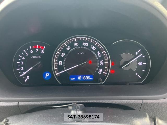 Toyota ESQUIRE 2017-07 7616422-16