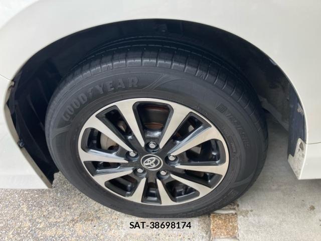 Toyota ESQUIRE 2017-07 7616422-7