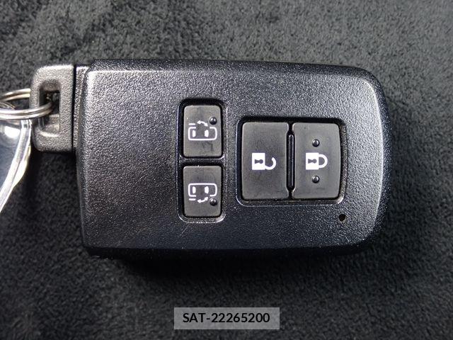 Toyota ESQUIRE 2021-04 7723091-18
