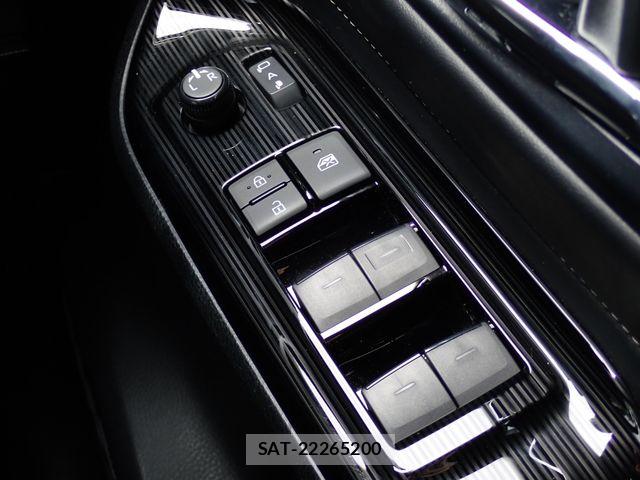 Toyota ESQUIRE 2021-04 7723091-22