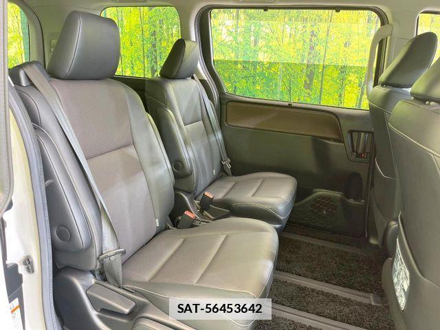 Toyota ESQUIRE 2014-12 7723097-8
