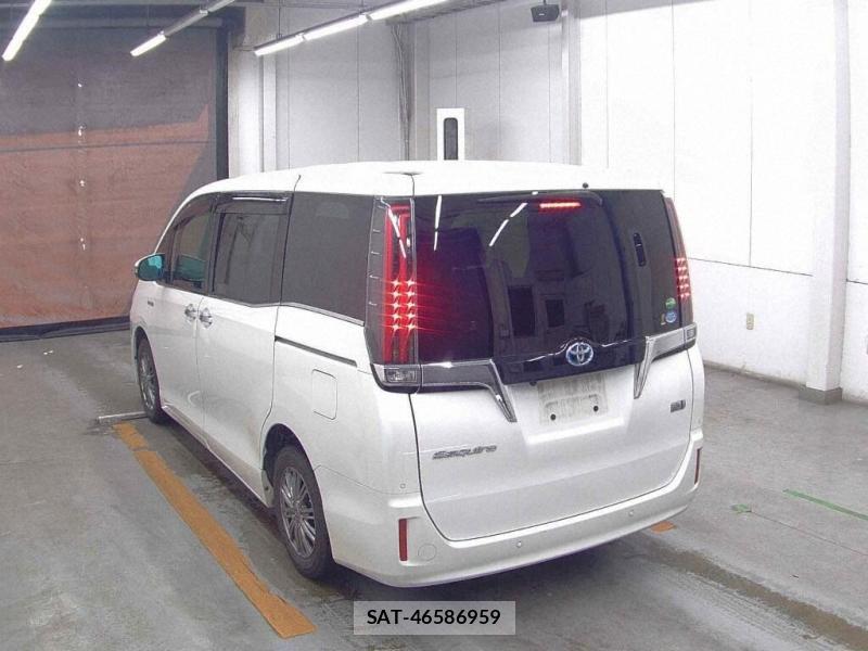 Toyota ESQUIRE 2019-11 7839249-1