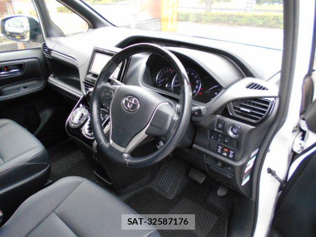 Toyota ESQUIRE 2016-06 7876322-11